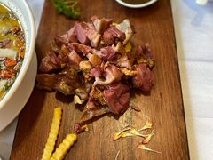 黑椒岩盐烧德国猪手-山泉公馆酒家(珠江新城店)