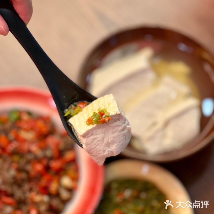 上海首家豆花饭主题川菜‼️忍住不多吃了好几碗！
