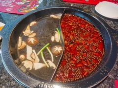 鸳鸯锅-井格重庆火锅(临平银泰城店)