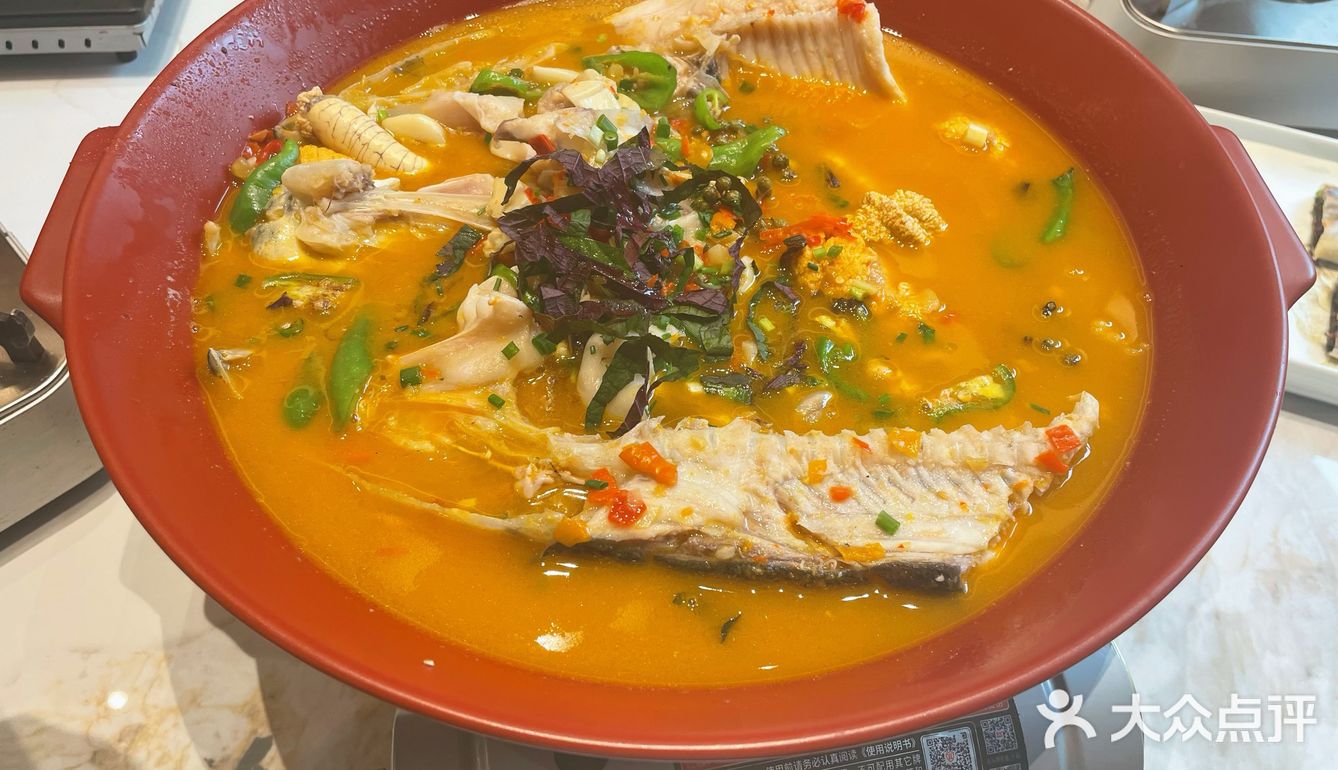 朋友聚餐不去点好吃的怎么行[机智]