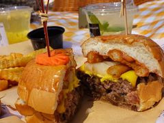 -LESCEDARS Brasserie Bistro香柏树