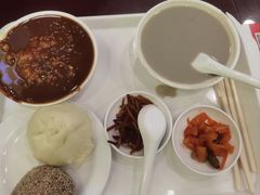 -聚德华天护国寺小吃(甜水园店)