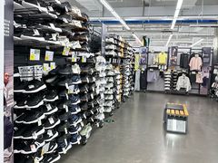 -迪卡侬(苗岭路店)