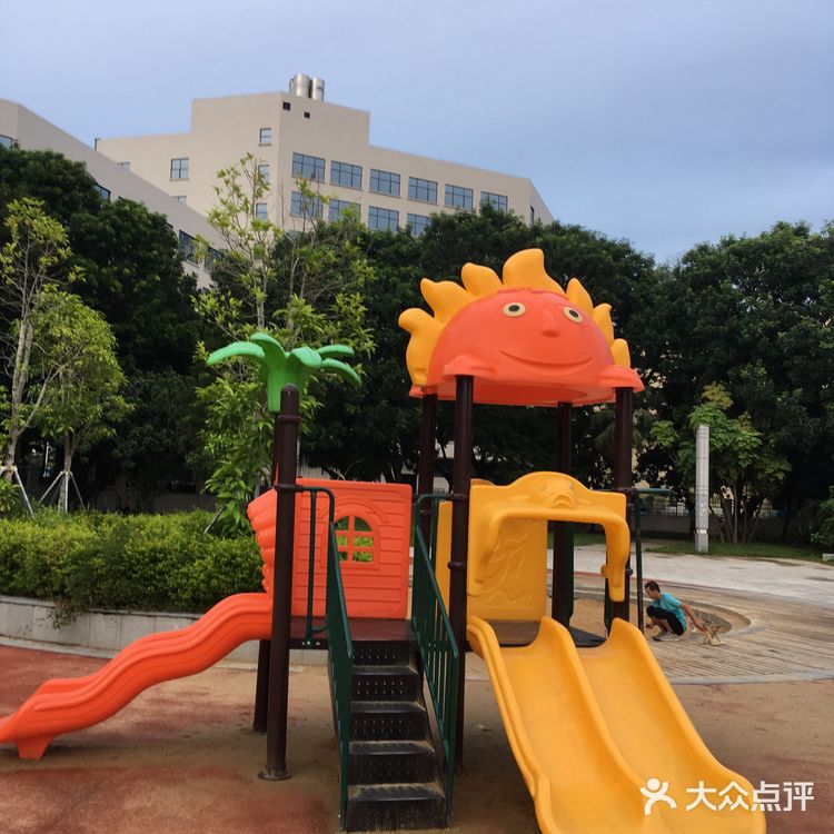 遛狗遛娃的好去处