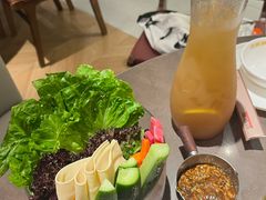 蘸酱菜-锅飘飘·东北铁锅炖(雨花客厅店)