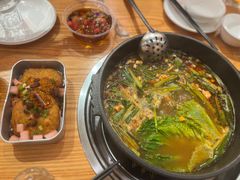 -黔三一夺夺粉酸汤火锅(百信店)