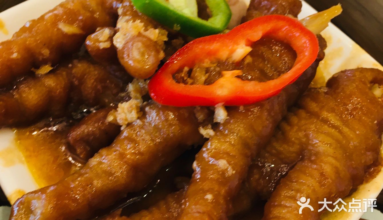 特色大餐包差不多每桌都点，特价