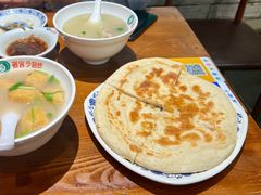 家常饼-老天桥酱肉烧饼夹肘子(天桥店)