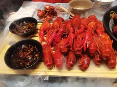 -肥肥虾庄·金牌油焖大虾(杨园滨江时代walk店)