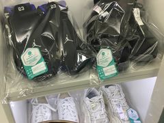 -UCC国际洗衣(长宁路精选店)