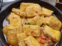 蒜香火腿包浆豆腐-云海肴·汽锅鸡·云南菜(广安门天虹店)