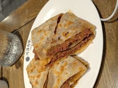 嫩香牛肉饼-河沿肉饼Beijing Pie(锡拉胡同店)