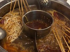 -佰人王串串香火锅(洋珠巷店)