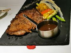 -Bo Lounge & BOA Club