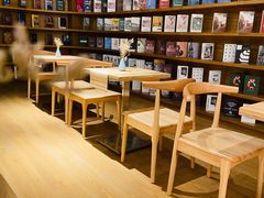 大堂-上海三联书店READWAY(华中首店)