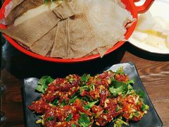 -乡土黄·鲜牛肉火锅·小龙虾(兴业街店)