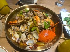 -臻鲜燕海鲜融合餐厅(金陵style店)