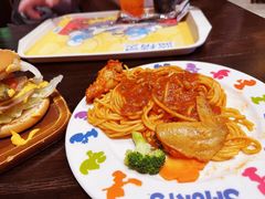 -蓝精灵乐园·世茂精灵之城主题乐园