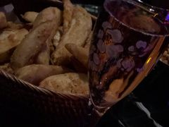 -大连君悦酒店 · VIVA(星海广场店)