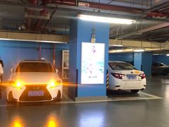 -上海来福士广场-停车场