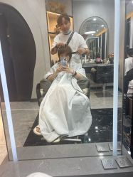-TOP HAIR SALON