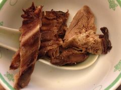 鹅肉一点不新鲜，都变成干了。-二八鸥汀老鹅(金涛庄店)