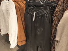 -H&M(鹏欣水游城店)