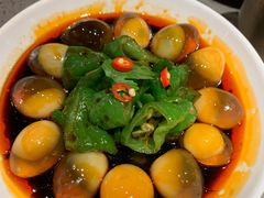 青椒皮蛋-老佛爷铜炉蛙锅(东门老街店)