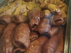 -老鼎万春卤菜(五代传承创始老店)