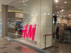 -H&M(鹏欣水游城店)