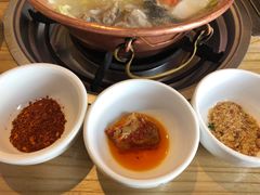 -阿婆情腊排骨火锅(金虹路店)