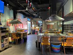 大堂-马路牙子地桌烤肉(工体店)