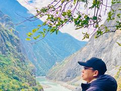 -丽江虎跳峡景区-售票处