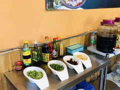 自助调料区-抚仙湖生态石锅鱼野生菌(告庄店)