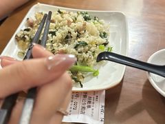 -舒蔡记生煎菜饭(云南中路店)