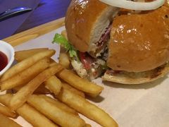 祖母超级至尊汉堡-G+KITCHEN(龙湖狮山天街店)