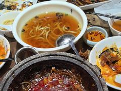 -东口码头·烧鸽子·鱼头泡饼·地方菜(金鹰悦城店)