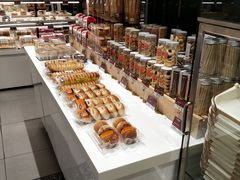 面包甜点陈列柜-金凤成祥(西罗园店)