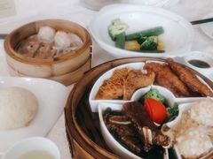-希尔顿欢朋餐厅