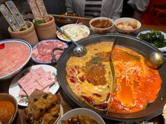 -萍姐火锅·公路夜市(武汉首店)