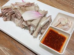 -清真·玛丽亚新疆菜主题餐厅(浙江中路店)