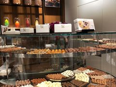 面包甜点陈列柜-Laderach 莱德拉(上海环贸iapm店)