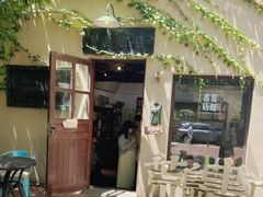 -荒岛书店(黄县路店)