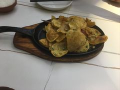 -阿瓦山寨·湘菜现炒·剁椒鱼头王(咸阳总店)