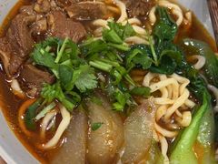 -醉牛腩·面小馆