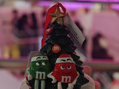 -m豆巧克力世界(上海世茂广场店)