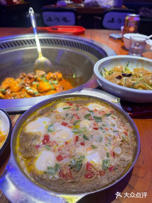 山河屯铁锅炖(哈西站店)图片