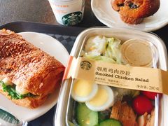 -星巴克臻选(盐城金鹰聚龙湖店)