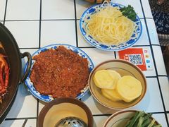 -巴卤社老火锅(财富店)