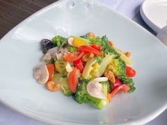 坚果时蔬-野蔓果·山野菜(西湖景区·龙井茶田店)